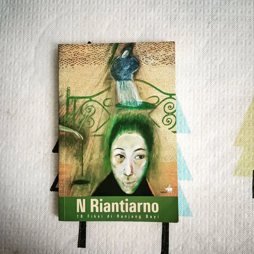 18 Fiksi di Ranjang Bayi - gambar 1