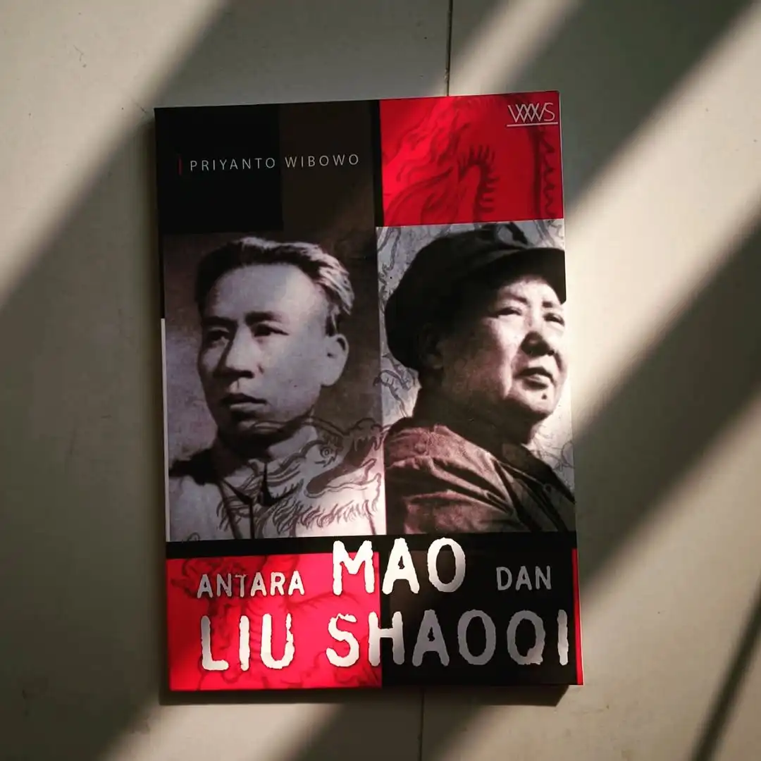 Antara MAO dan Liu Shaoqi - gambar 1