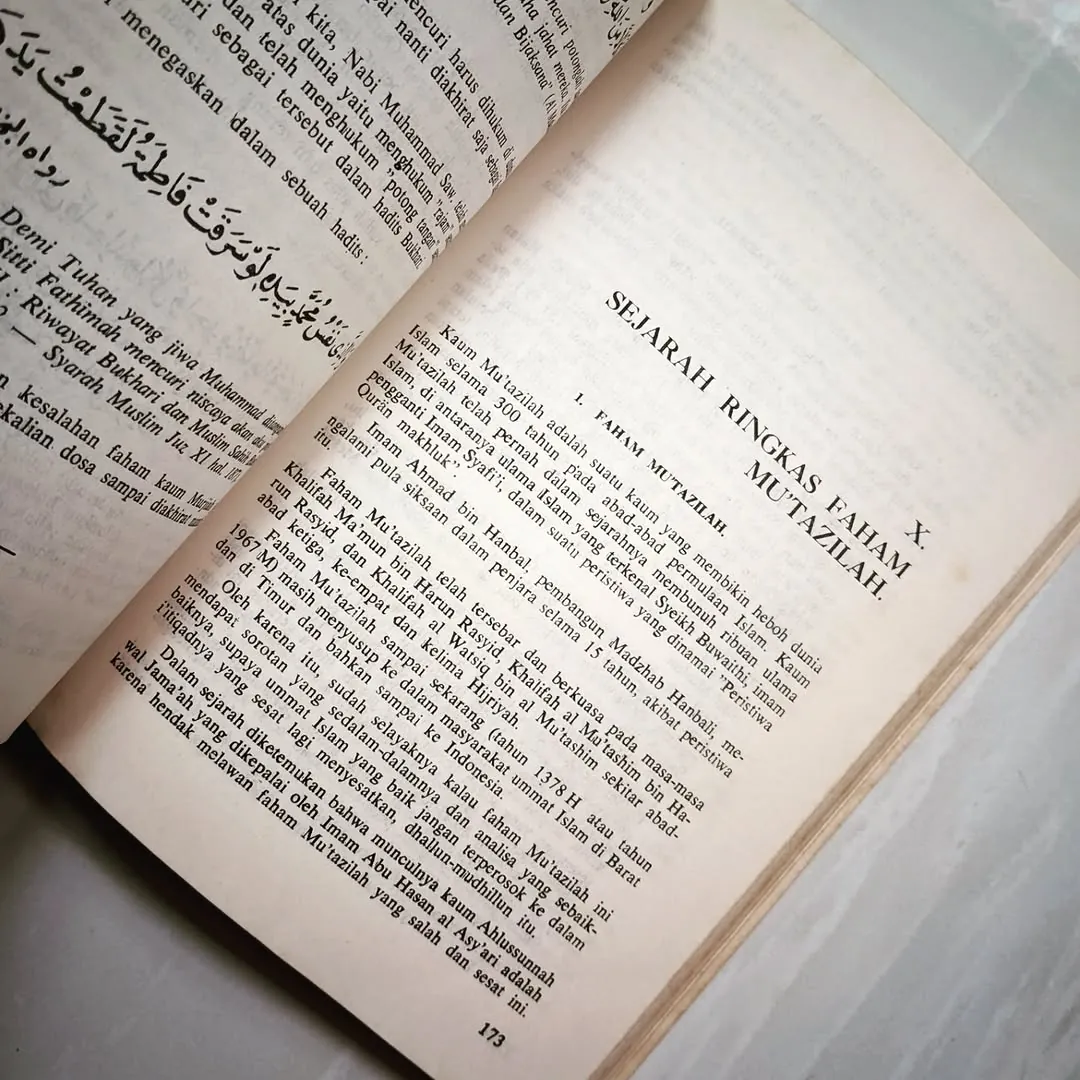 I'TIQAD AHLUSSUNNAH WAL JAMA'AH - gambar 3
