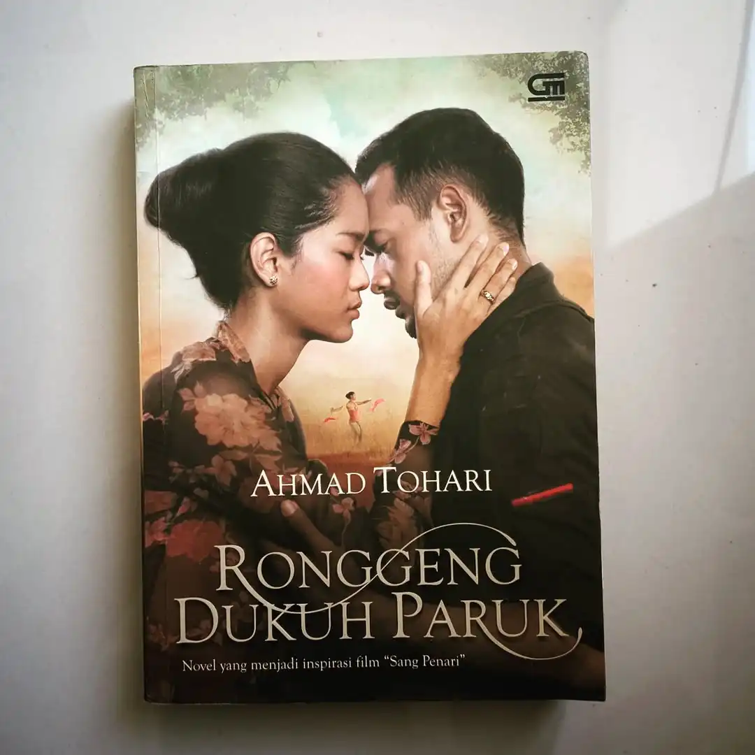 RONGGENG DUKUH PARUK - gambar 1