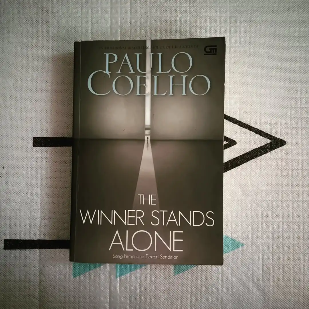 The Winner Stands Alone - gambar 1